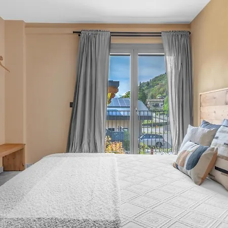 Monte Rosa - Design Fauna - Wood & Wild Daire Aosta