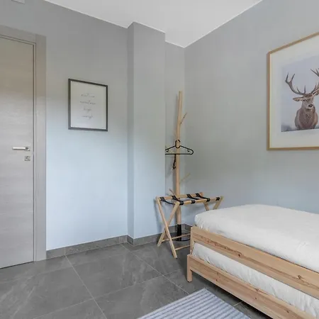 Monte Rosa - Design Fauna - Wood & Wild Daire *